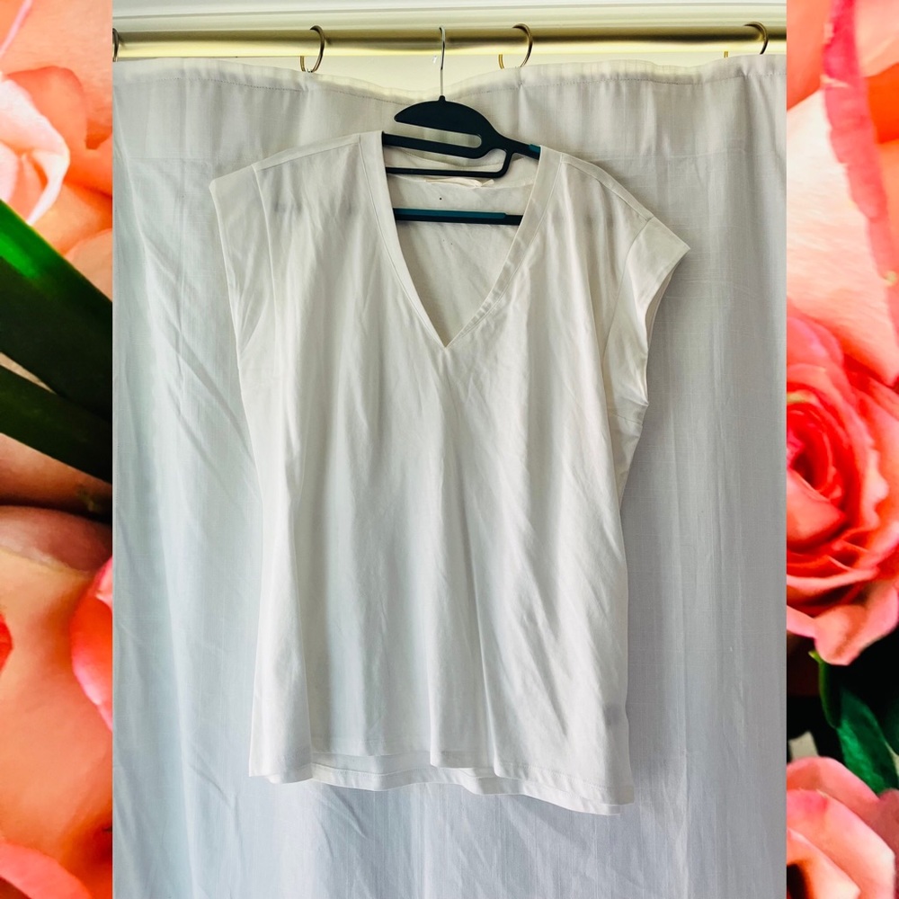 SUPER CUTE SUMMER BLOUSE SIZE M